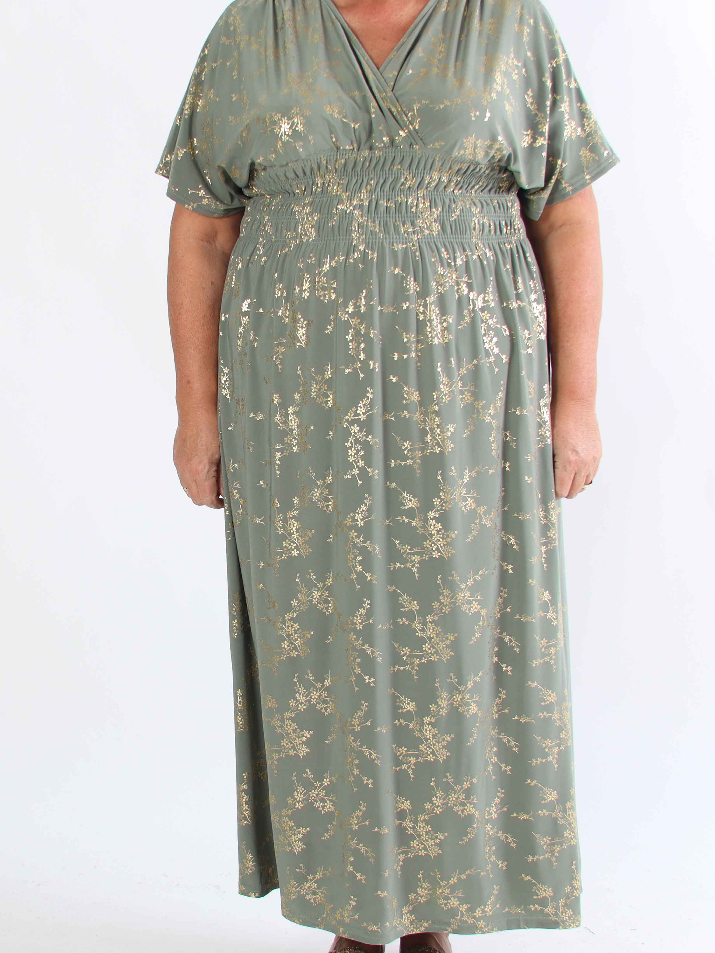 Pams Gold - Ensfarvet plus size kjole med gulddetaljer